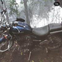 Marine Blue Royal Enfield Thunderbird
