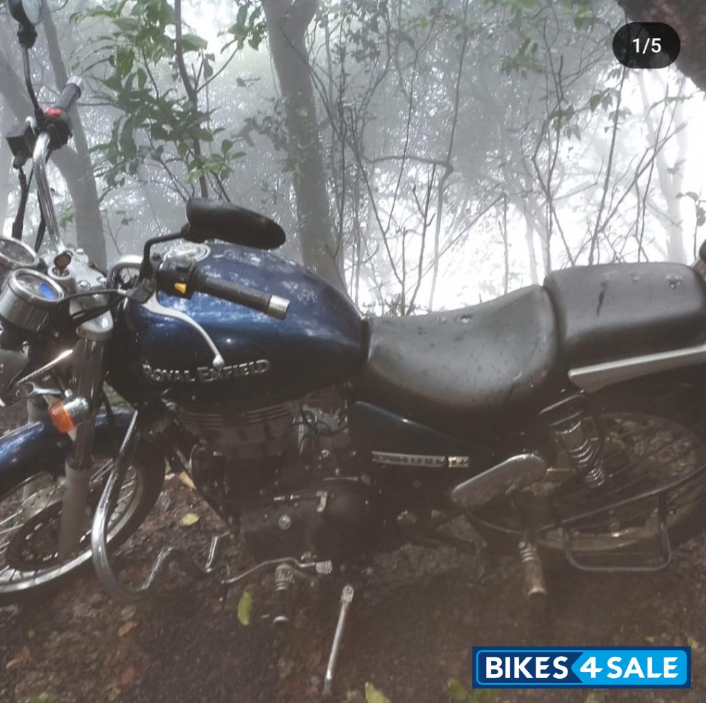 Marine Blue Royal Enfield Thunderbird