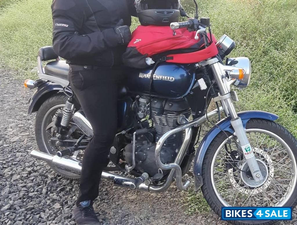 Marine Blue Royal Enfield Thunderbird