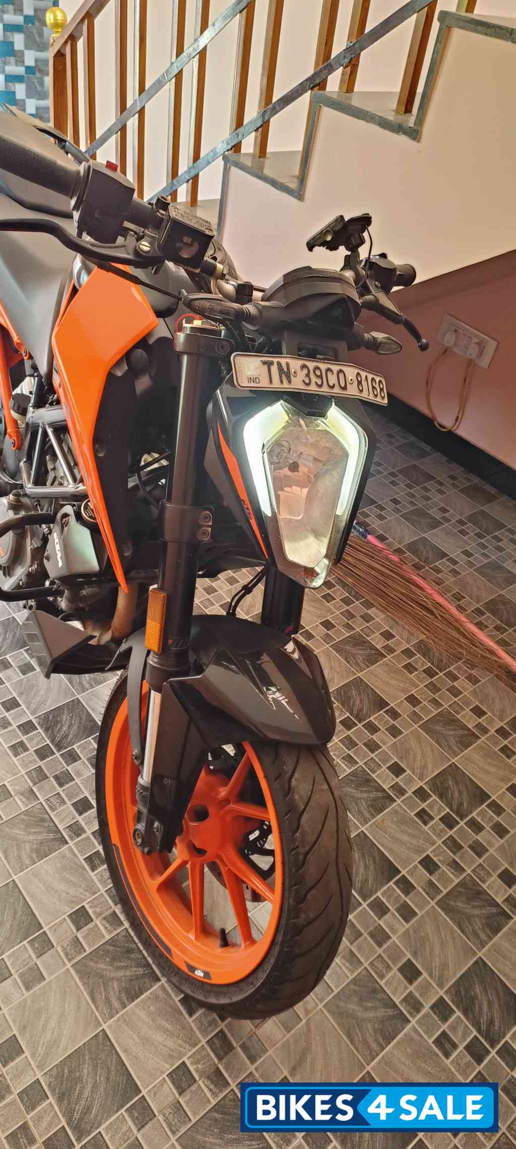 Electronic Orange KTM Duke 200