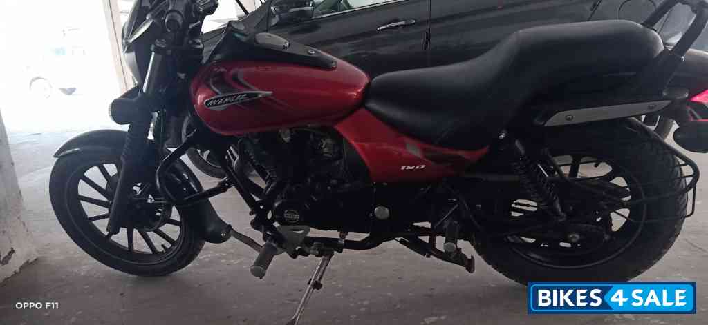 Spicy Red Bajaj Avenger Street 180 Spicy Red Bajaj Avenger Street 180