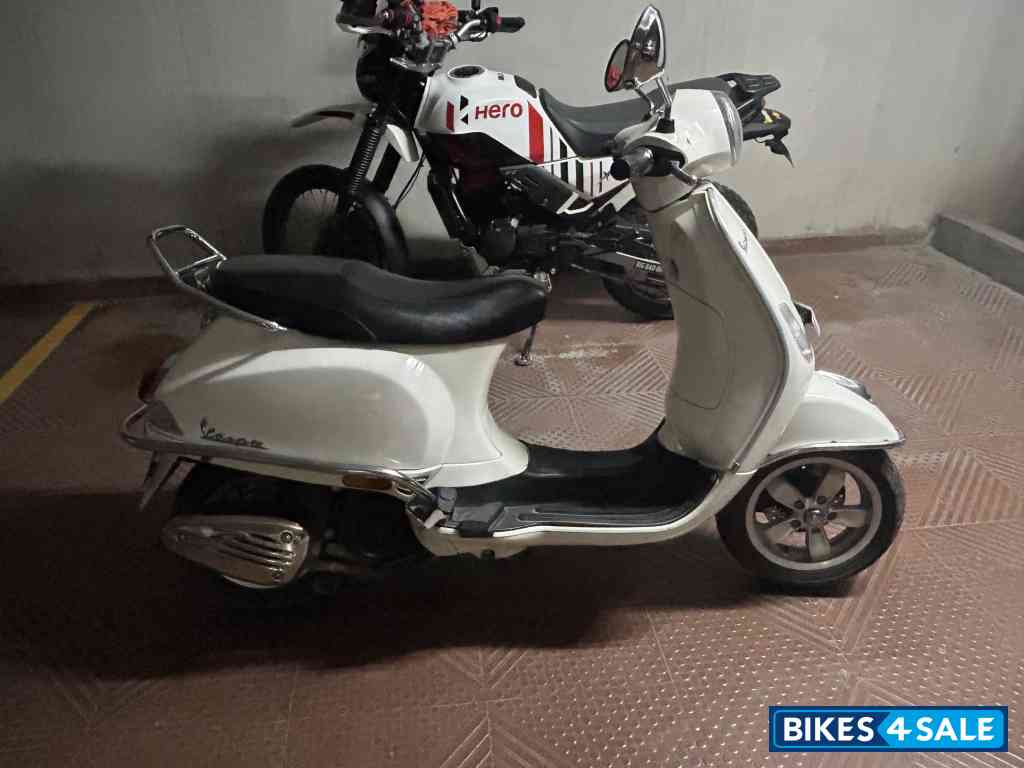 Vespa VXL 125