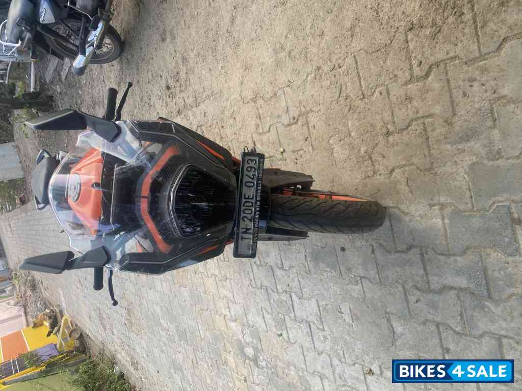 Black Orange KTM RC 200 2022