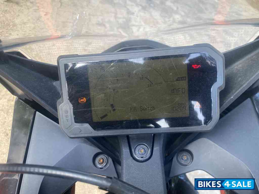 Black Orange KTM RC 200 2022