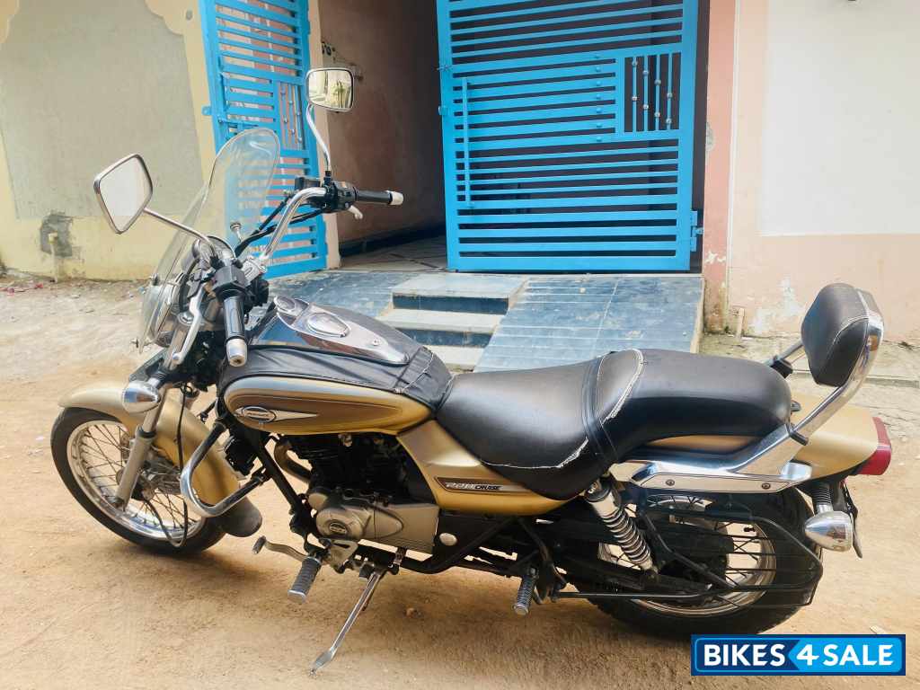 Bajaj Avenger Cruise 220