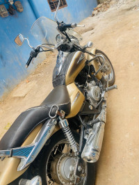Bajaj Avenger Cruise 220
