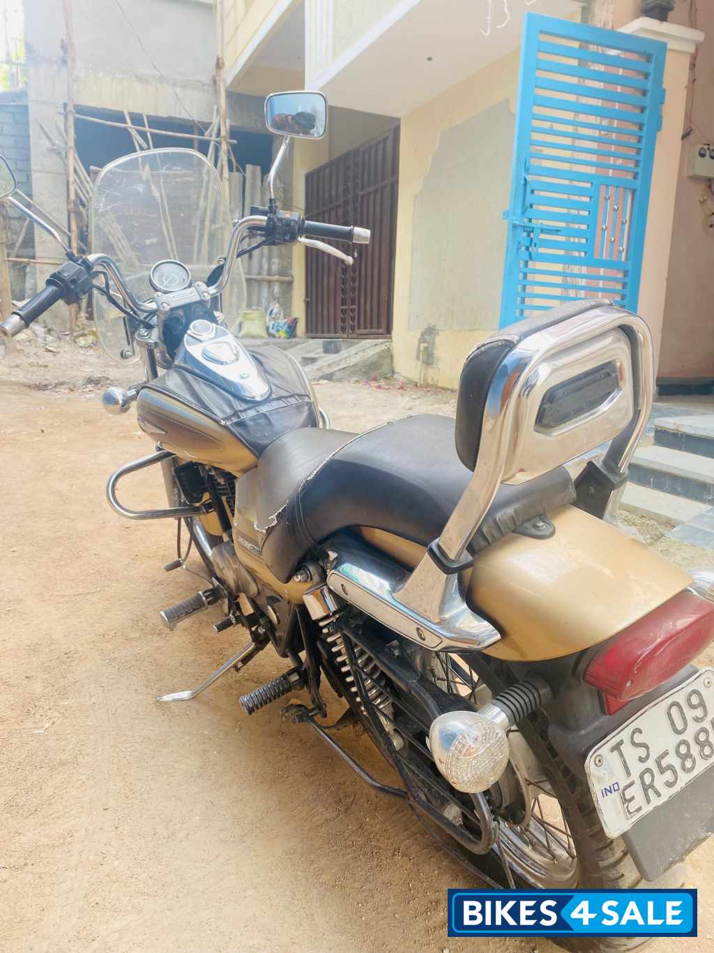 Bajaj Avenger Cruise 220