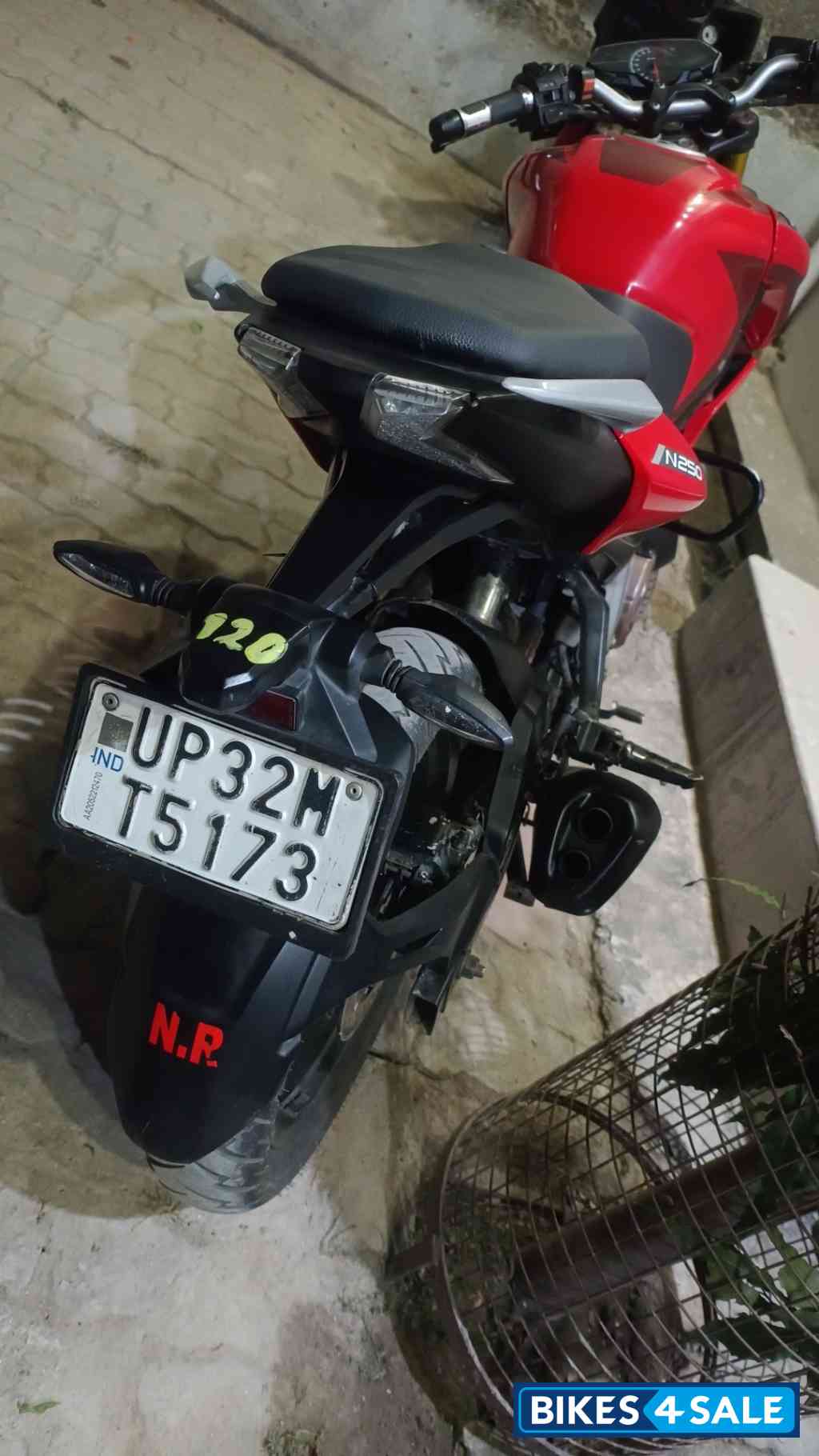 Bajaj Pulsar N250