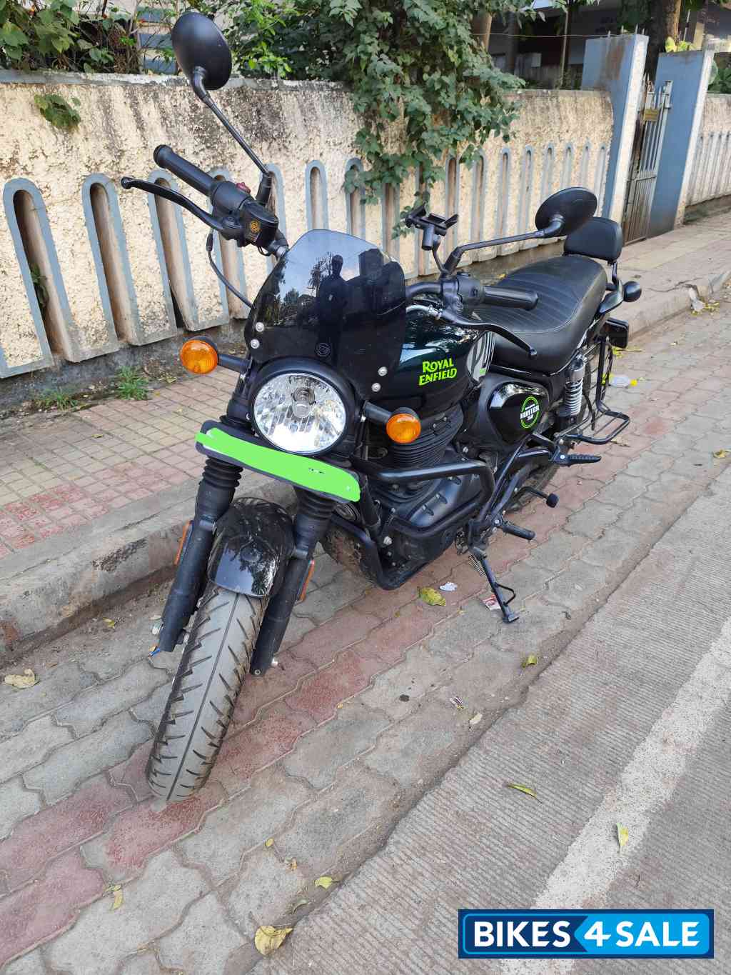 Green Royal Enfield Hunter 350 Metro