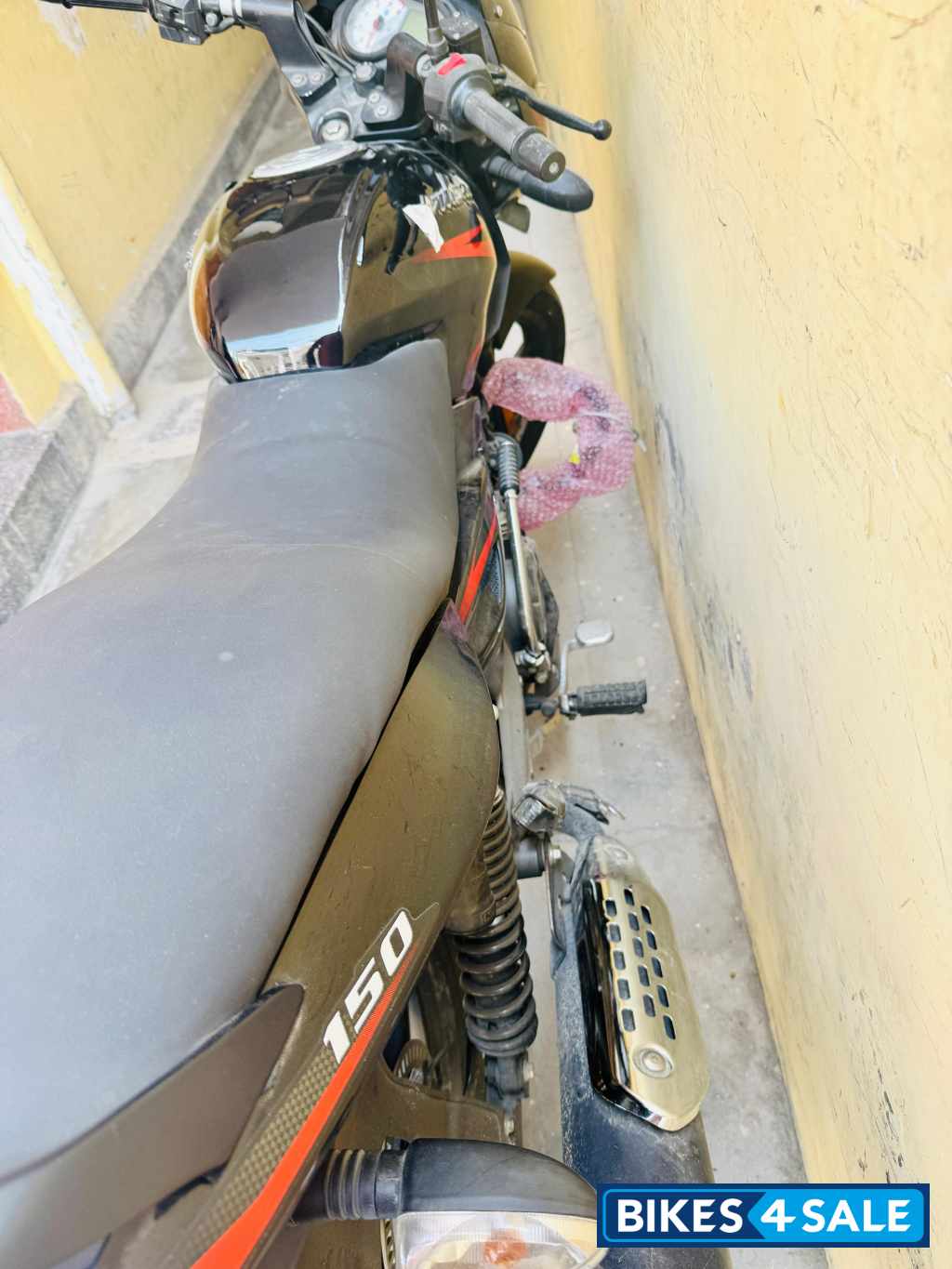 Bajaj Pulsar 150 BS6