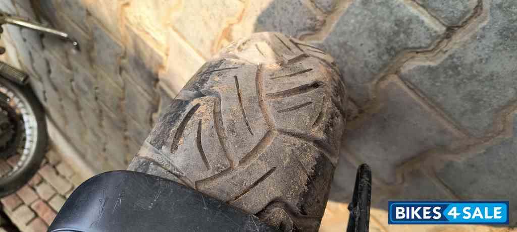 Orange KTM Duke 200 Orange KTM Duke 200