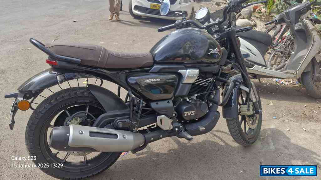 TVS Ronin SS