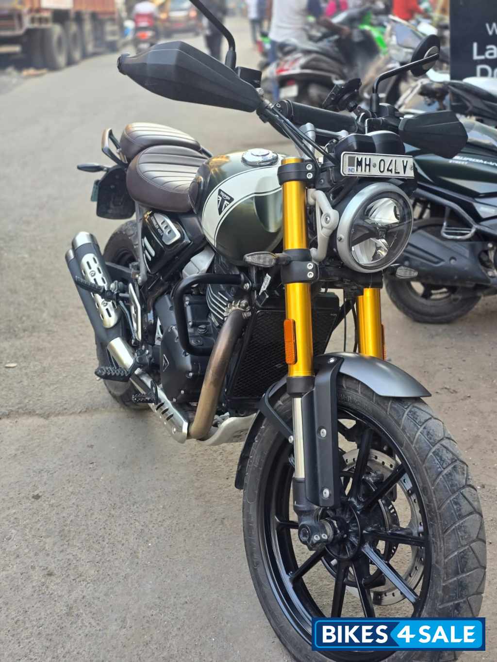 Triumph Scrambler 400 X