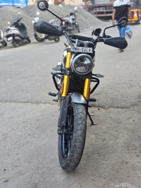 Triumph Scrambler 400 X