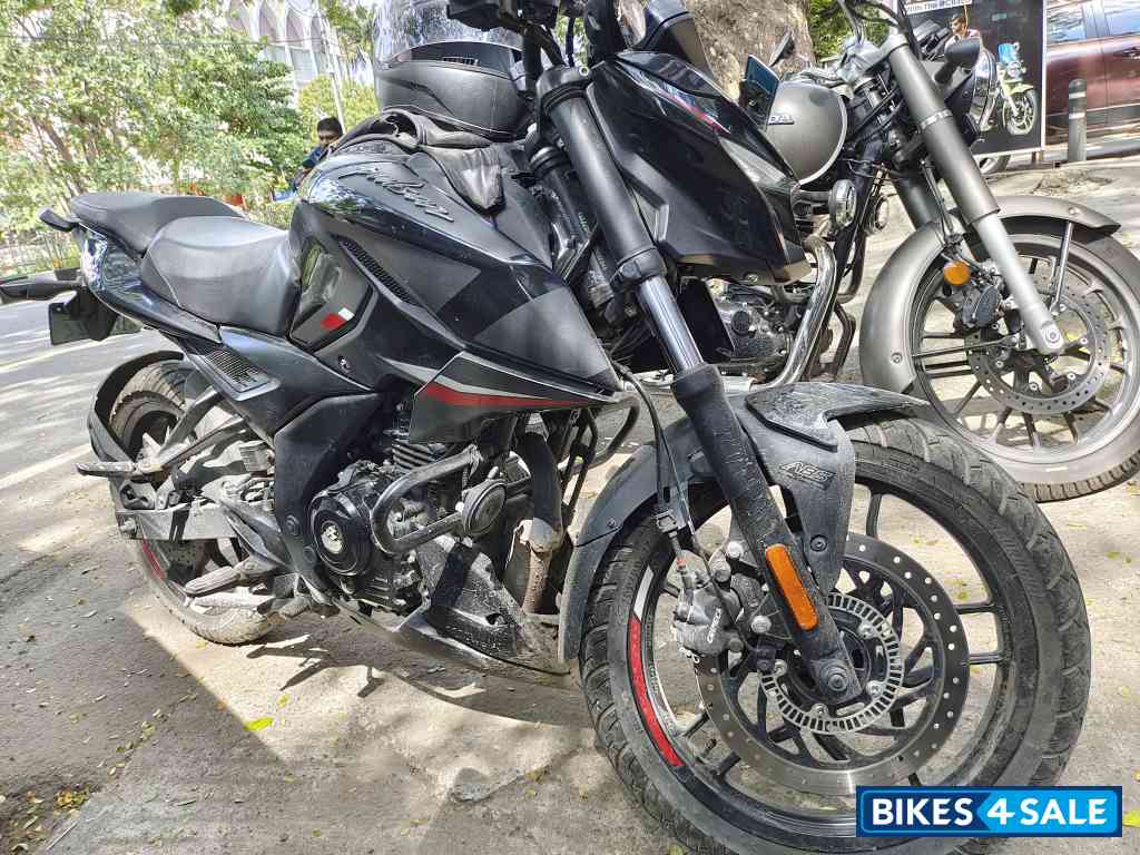 Bajaj Pulsar N160 Dual Channel ABS