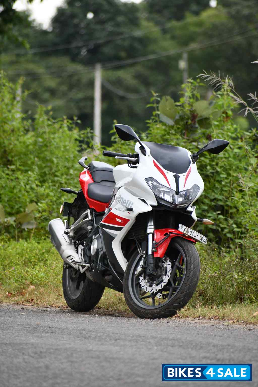 White Red Benelli 302R White Red Benelli 302R