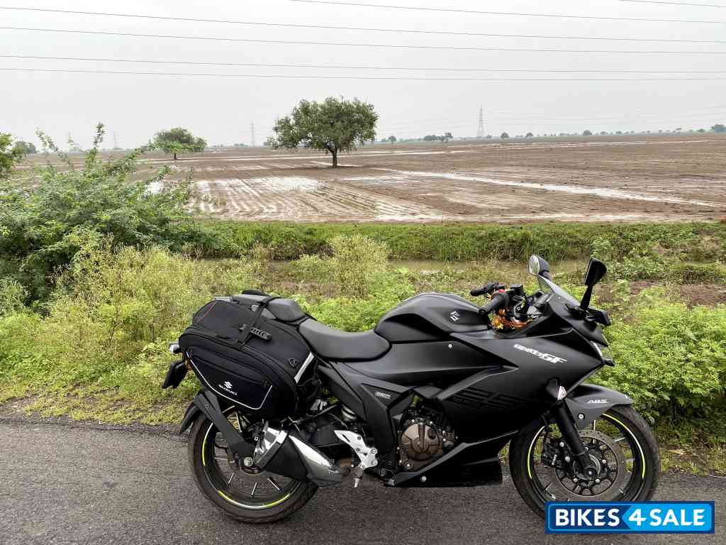 Suzuki Gixxer SF 250