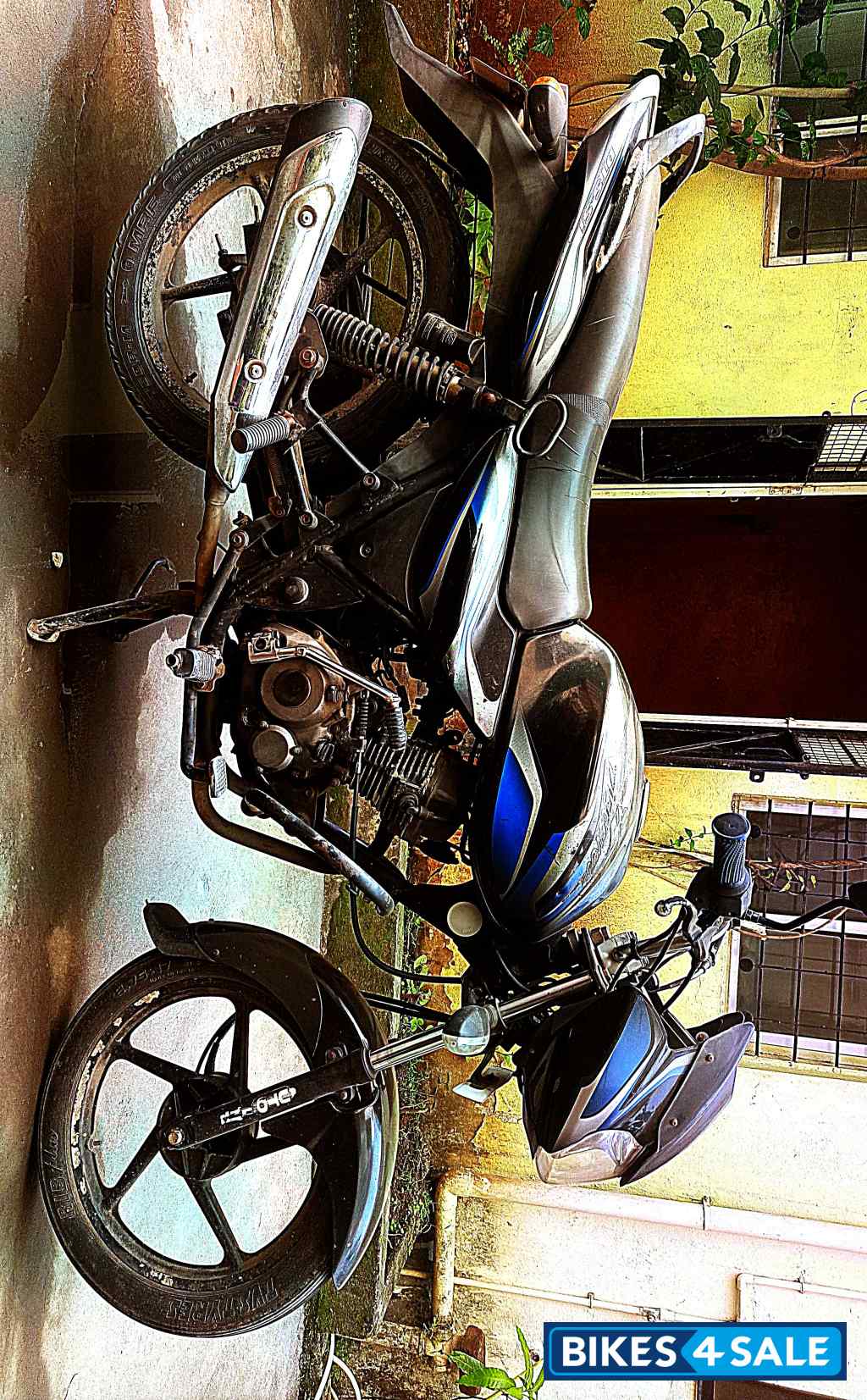 Bajaj Discover 100 DTS-Si