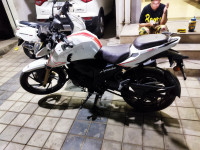 TVS Apache RTR 200 4V