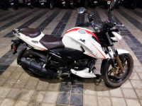 TVS Apache RTR 200 4V