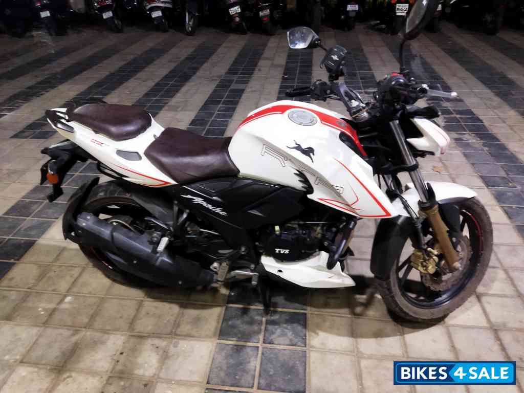 TVS Apache RTR 200 4V