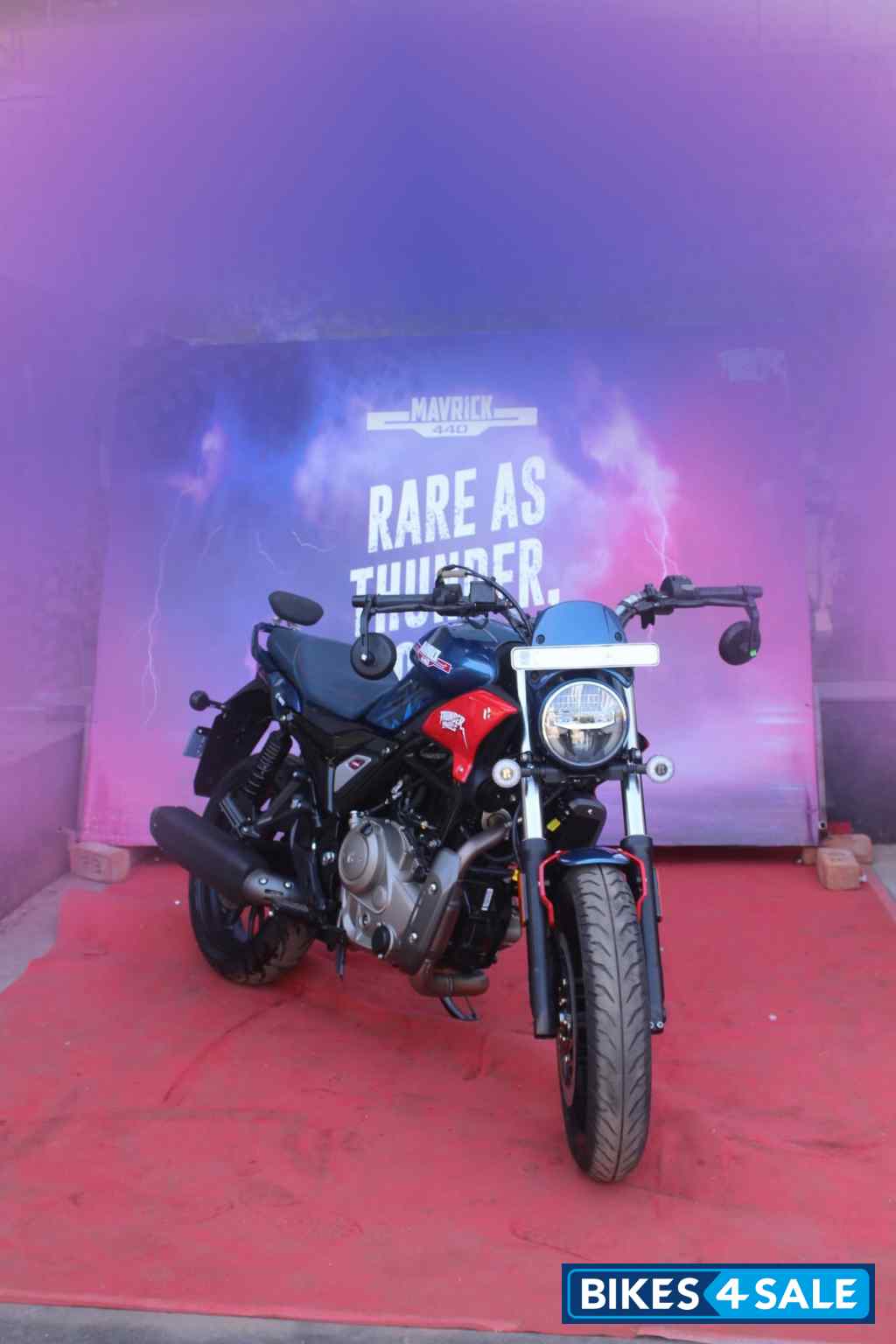 Metallic Nexus Blue Hero Mavrick 440