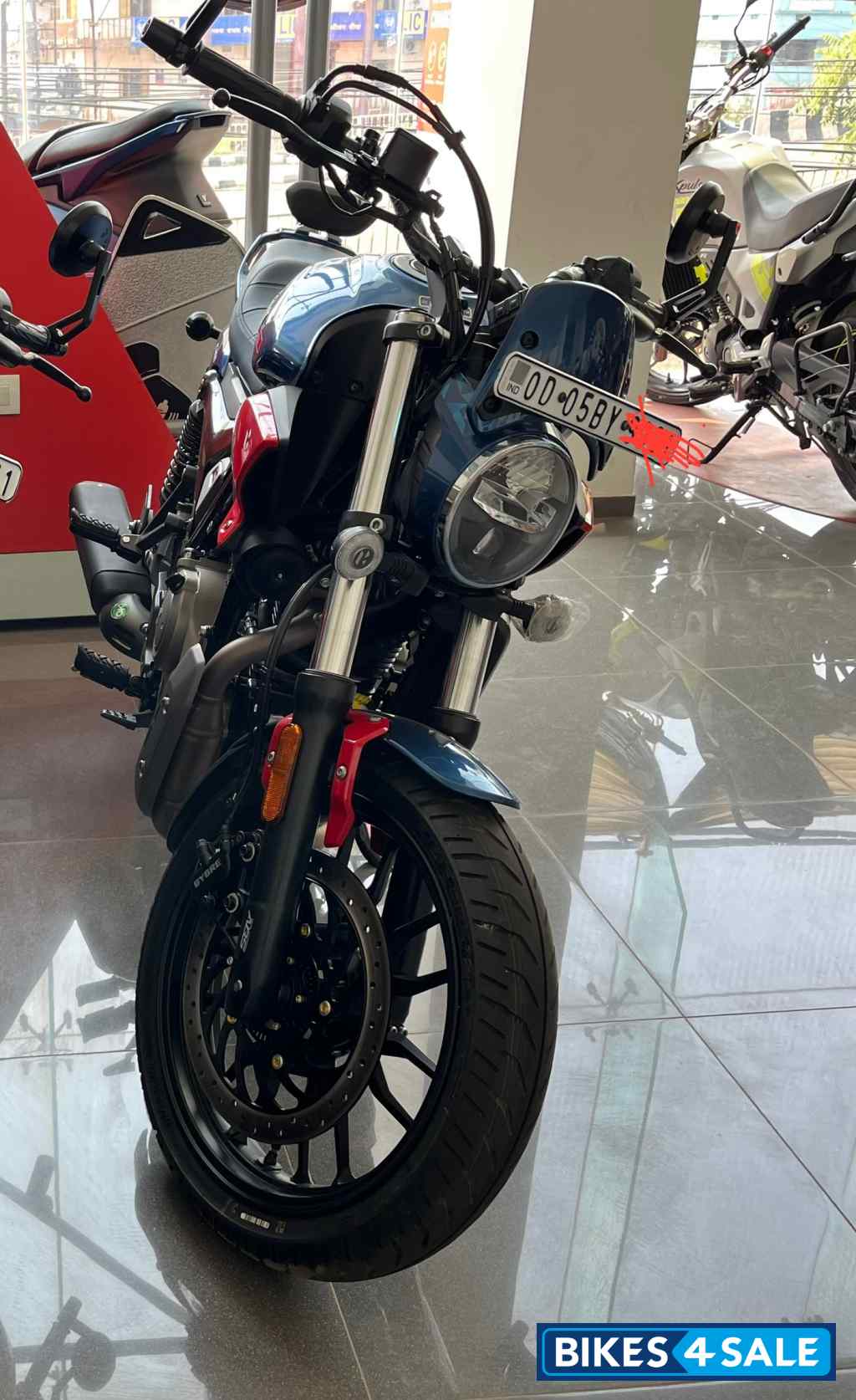 Metallic Nexus Blue Hero Mavrick 440 Metallic Nexus Blue Hero Mavrick 440