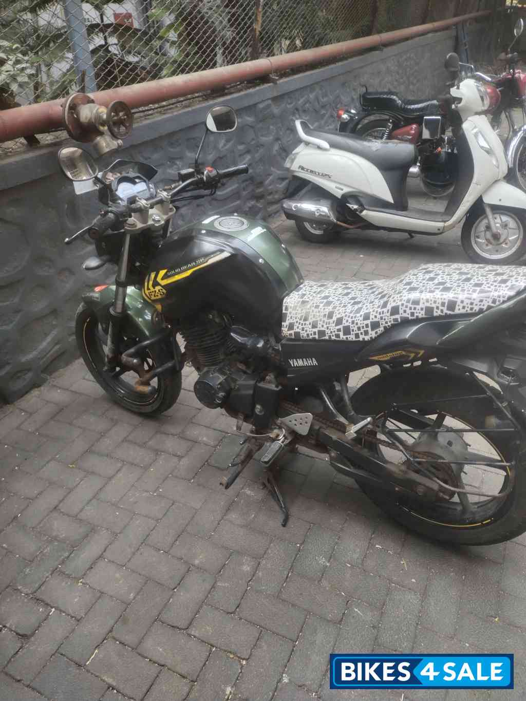 Yamaha FZ-S
