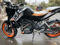 KTM Duke 200