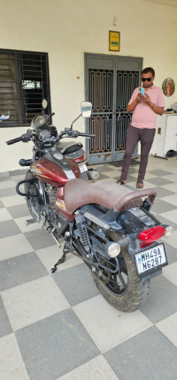 Maroon Bajaj Avenger Street 150