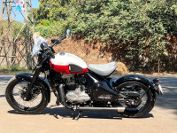 Jawa 42 Bobber Dual Channel ABS
