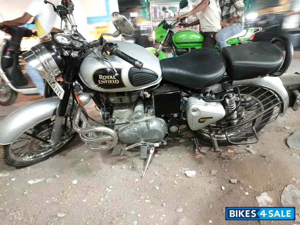 Royal Enfield Classic 350