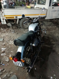 Royal Enfield Classic 350