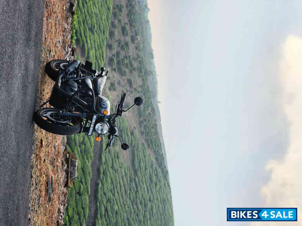 Royal Enfield Hunter 350 Metro