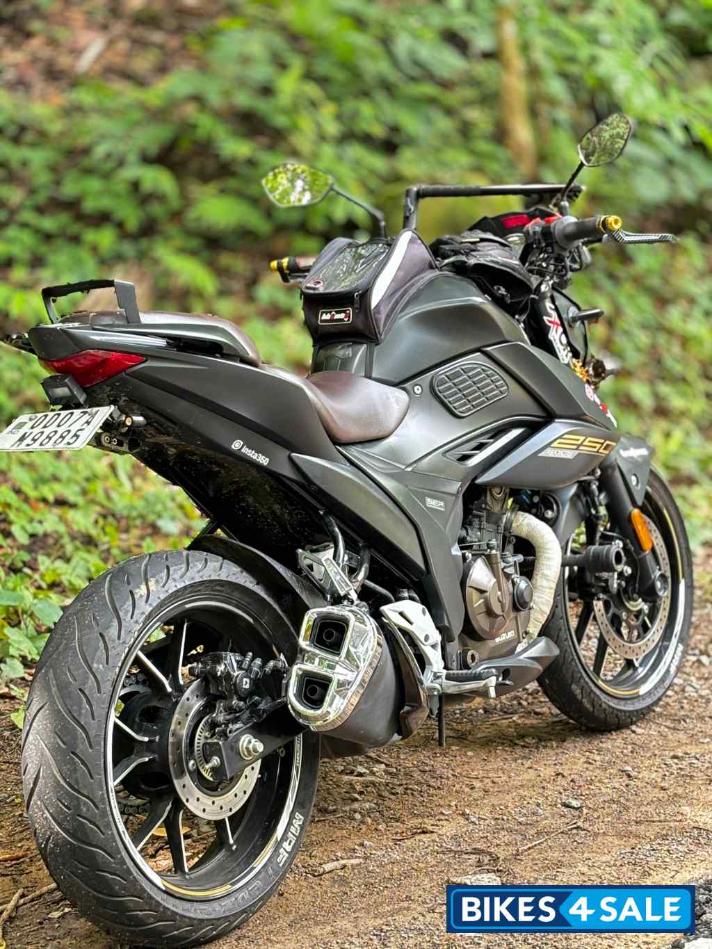 Matt Black Suzuki Gixxer 250 BS6