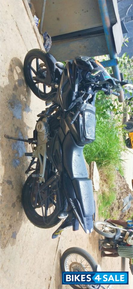 Bajaj Pulsar 220F