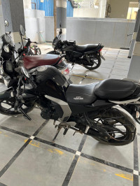 Black Yamaha FZ FI V2