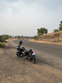 Black Yamaha FZ FI V2