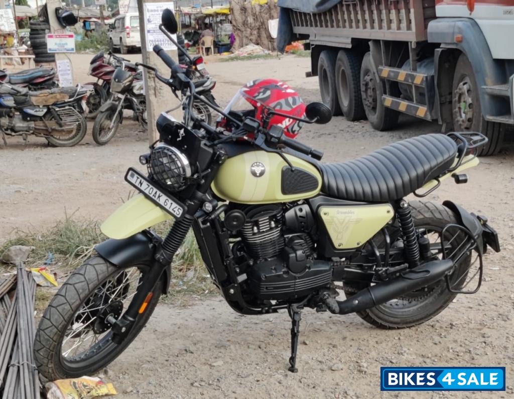 Outlaw Olive Yezdi Scrambler Single Tone