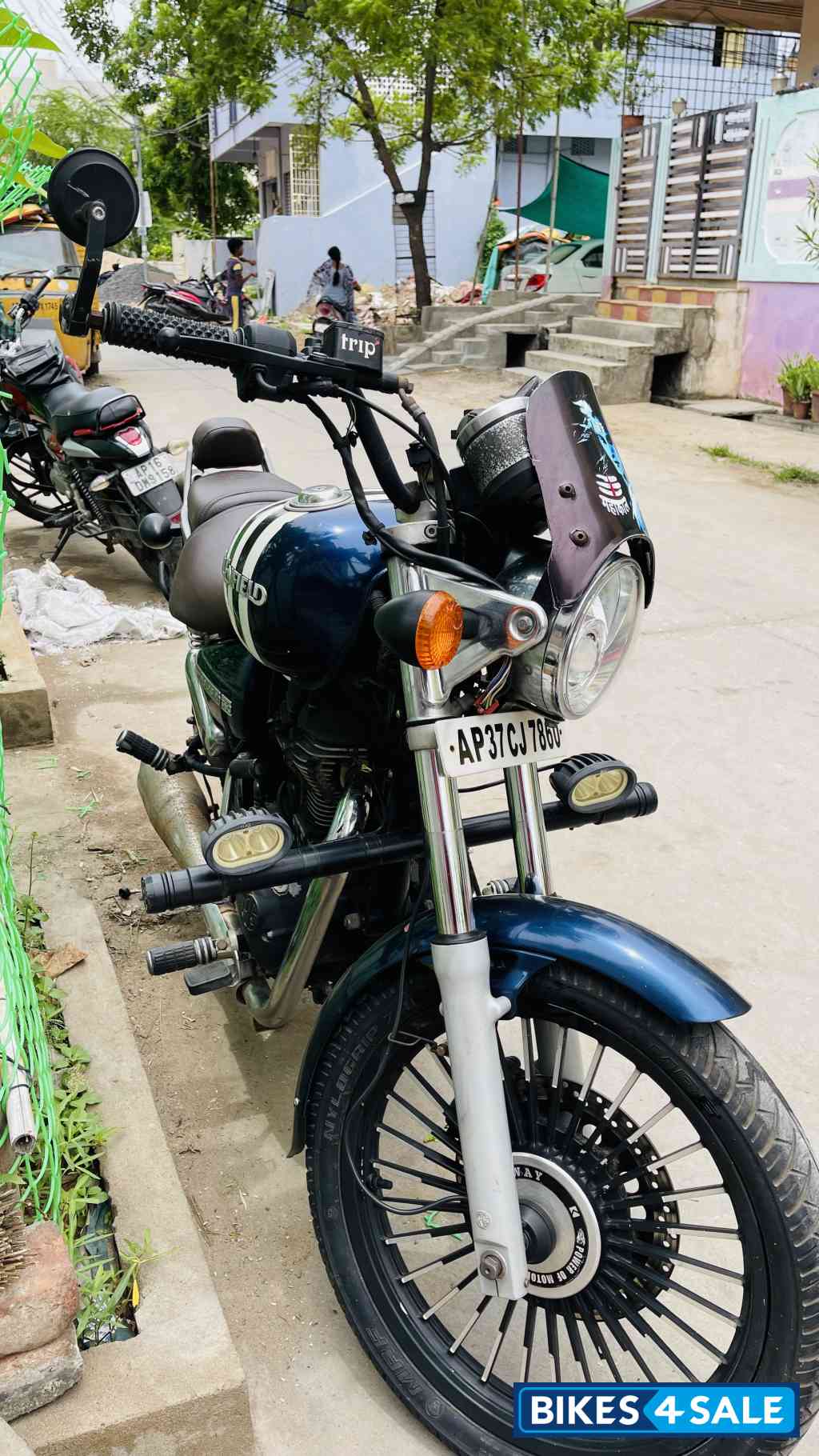 Royal Enfield Thunderbird