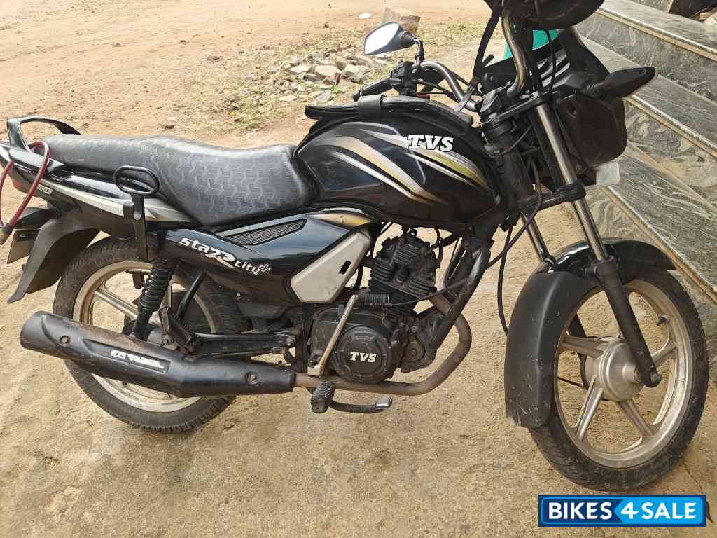 Gold TVS Star City Plus BS VI