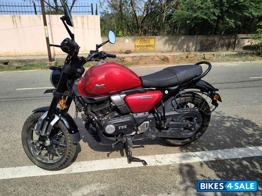 Red TVS Ronin DS