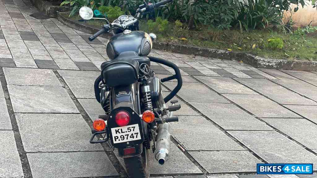 Black Royal Enfield Classic 350