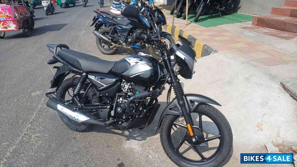 Black Bajaj CT110X