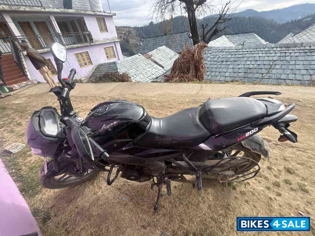 Bajaj Pulsar NS200