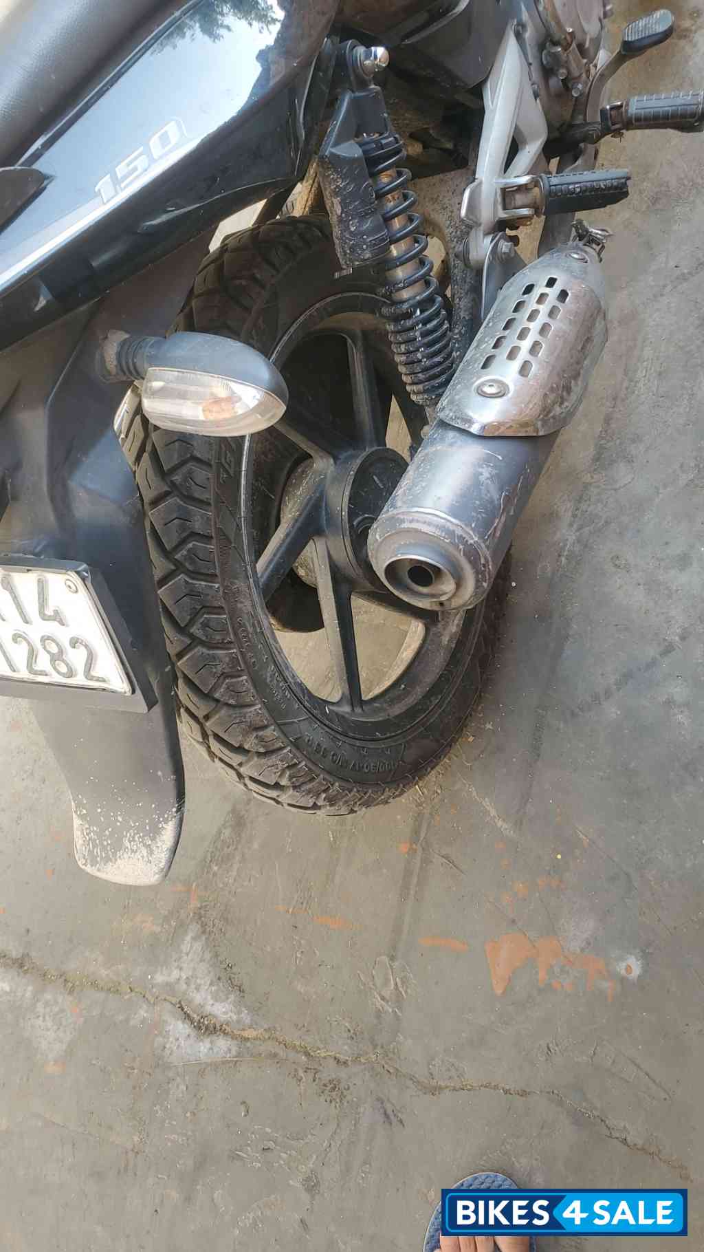 Black Bajaj Pulsar 150 DTSi