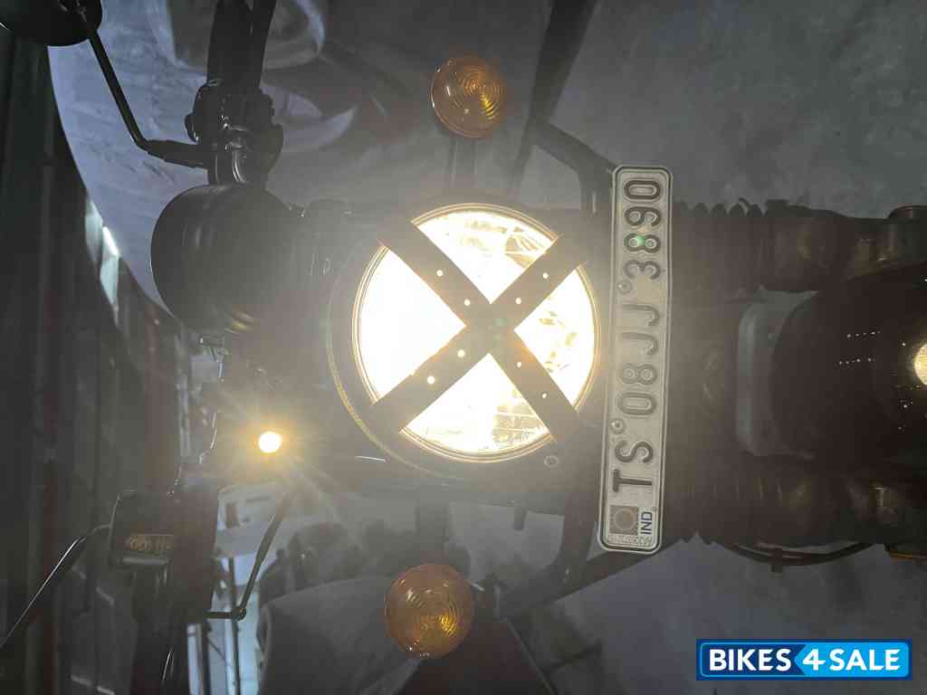 Royal Enfield Hunter 350 Metro