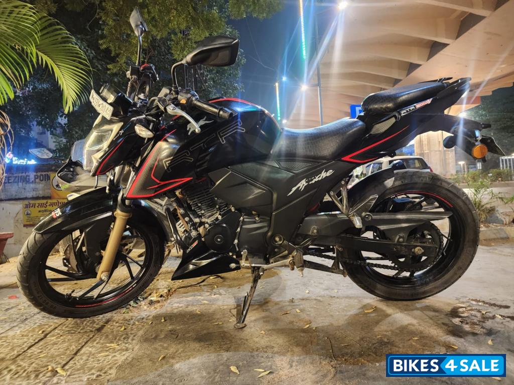 Black Red TVS Apache RTR 200 4V Race Edition 2.0