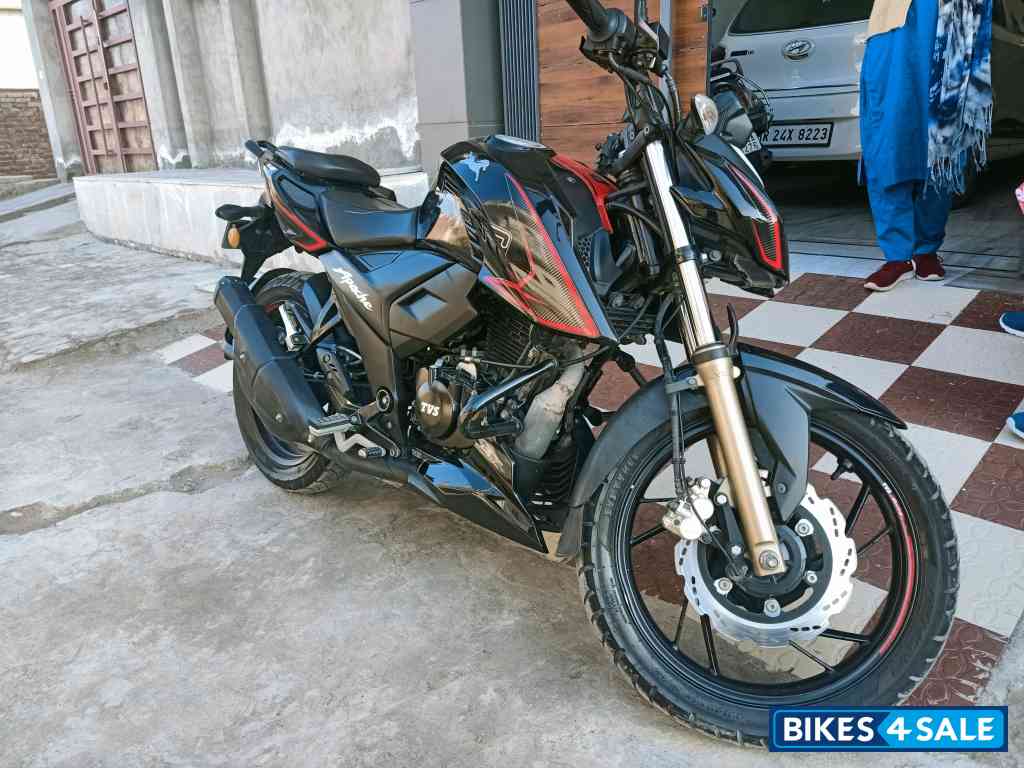 TVS Apache RTR 200 4V 2020