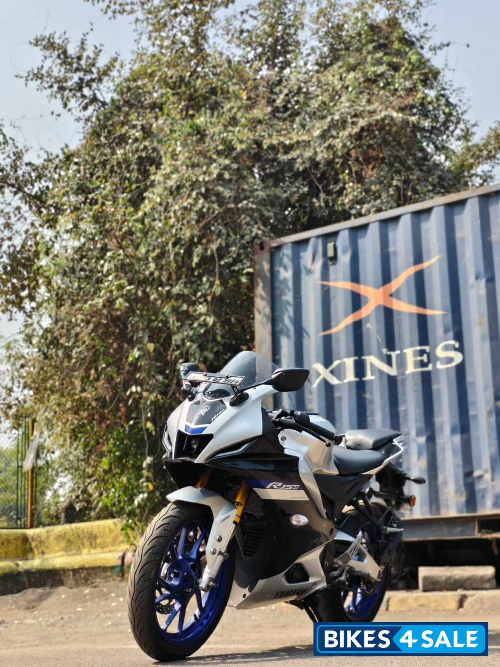 Gray Black Yamaha R15M